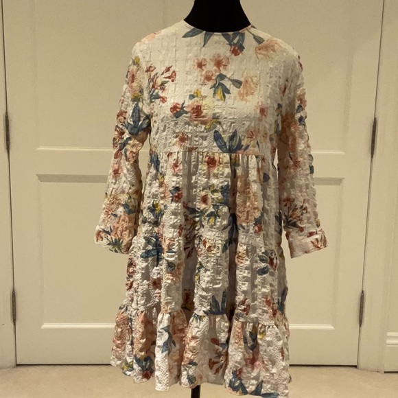 BNWT Zara The Sharon textured floral 3/4 sleeve dress 🧓🏼MT - Picture 1 of 6